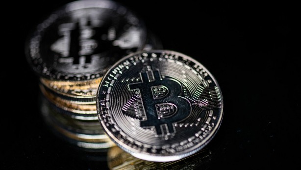 Foto - O ülkeden şaşırtan Bitcoin kararı! Kabul etmeyenleri cezalandıracaklar