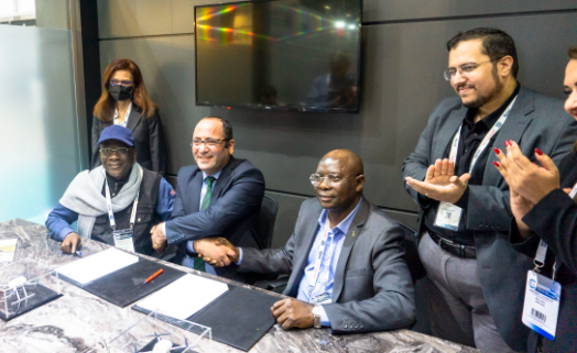 Foto - O ülkeden Türk şirketiyle milyonlarca dolarlık rekor anlaşma! İHA, drone, zırhlı araç ve her şeyden alacaklar