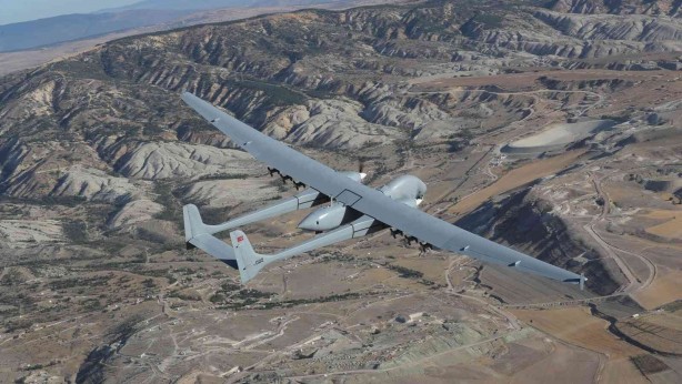 Foto - O ülkeyle 37 milyon dolarlık anlaşma sağlandı! Türkiye’den İHA tedarik edecek!