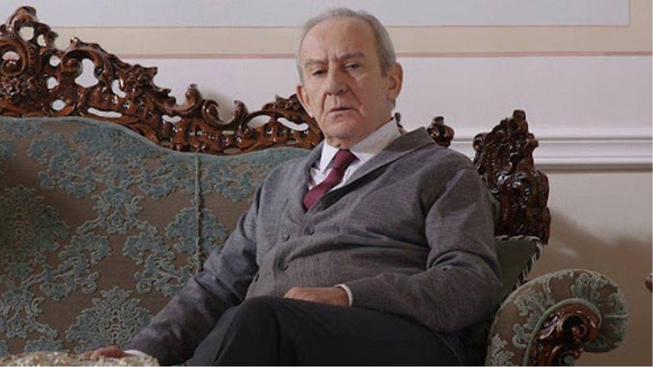 Foto - O ünlü oyuncunun cenaze namazı kılınmadı! Gâvur gibi yaşadı, Müslüman gibi gömülmek istemedi! İmam yok, İngiliz rock grubu var! Bu da bi’ şey, yine kalıbının adamıymış