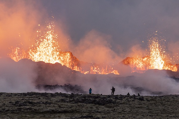 Foto - O yanardağ harekete geçti