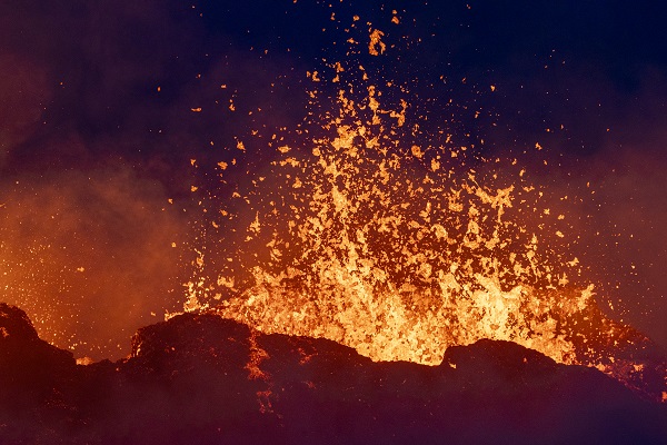 Foto - O yanardağ harekete geçti