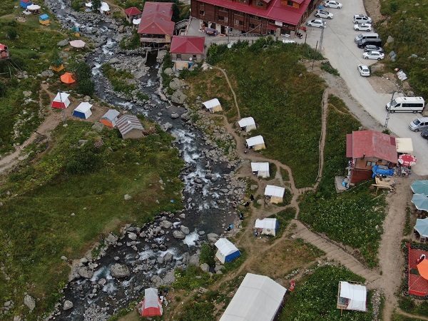 Foto - O yaylada görüntü kirliliği oluştu