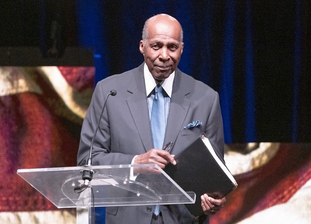 Foto - Objektifler tekrar oraya çevrildi, sosyal medya ‘sıra onda mı?’ tartışması yapıyor! Makam aracında…