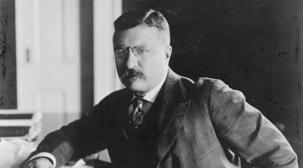 Foto - Objektifler tekrar oraya çevrildi, sosyal medya ‘sıra onda mı?’ tartışması yapıyor! Makam aracında…