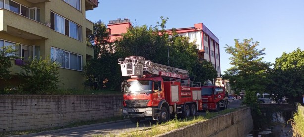 Foto - Ocakta unutulan düdüklü tencere mahalleliyi korkuttu