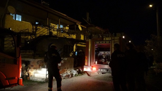 Foto - Ocakta unutulan süt evi yaktı, faciadan dönüldü