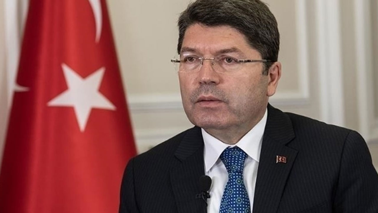 Foto - Öcalan'ın önündeki mikrofon olay oldu! Herkesin aklında aynı soru var