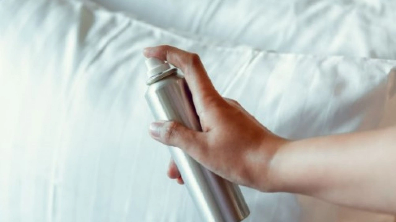 Oda spreylerine para vermeyin: 1 bardak suya 7 damla evinizi ferahlatıyor!