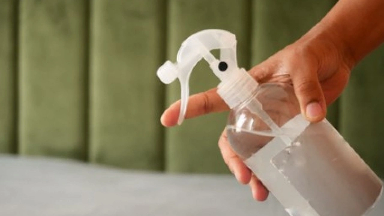 Foto - Oda spreylerine para vermeyin: 1 bardak suya 7 damla evinizi ferahlatıyor!