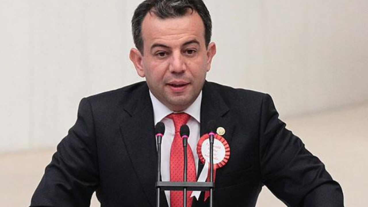 Foto - Ödlek Tanju Ali Koç'a direnemedi! Önce gider yaptı şimdi geri vitese taktı...