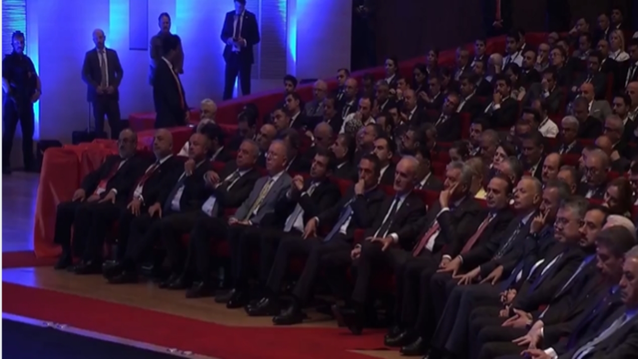 Foto - Ödül töreninde dikkat çeken Selçuk Bayraktar-Ali Koç detayı! Herkes o anlara dikkat kesildi