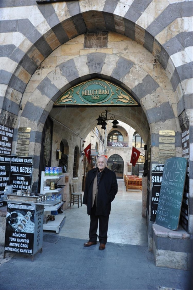 Foto - Ofisini müzeye çevirdi