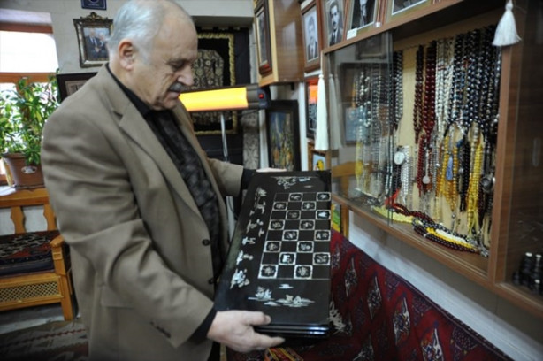 Foto - Ofisini müzeye çevirdi