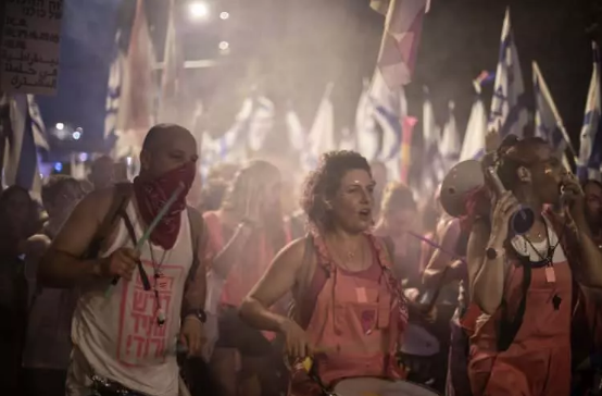 Foto - Öfke büyüyor! On binlerce İsrailli sokağa indi