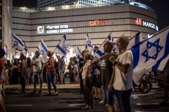 Foto - Öfke büyüyor! On binlerce İsrailli sokağa indi