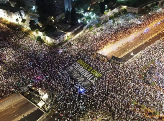 Foto - Öfke büyüyor! On binlerce İsrailli sokağa indi