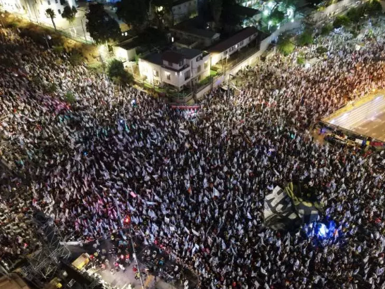 Foto - Öfke büyüyor! On binlerce İsrailli sokağa indi