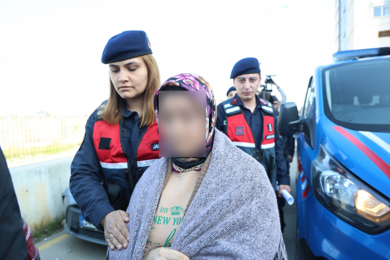Foto - Oğlunu öldürdü yol kenarına attı! Oğlu öldürülen anne neden sessiz kaldı?