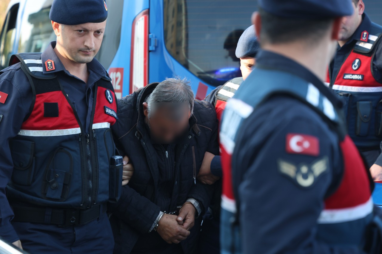 Oğlunu öldürdü yol kenarına attı! Oğlu öldürülen anne neden sessiz kaldı?