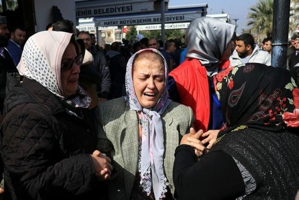 Foto - Oğlunun silah arkadaşına bu soruyu sorunca... Gözyaşlarına boğuldular