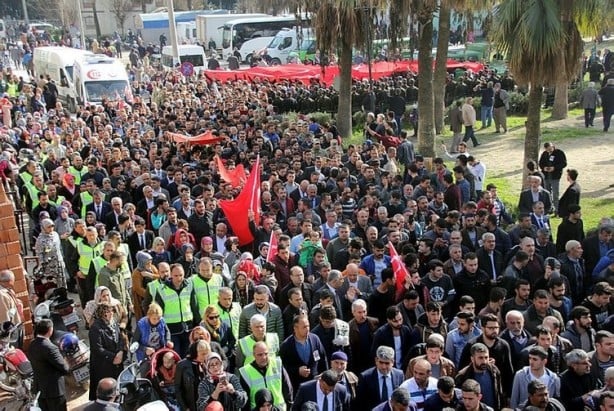 Foto - Oğlunun silah arkadaşına bu soruyu sorunca... Gözyaşlarına boğuldular