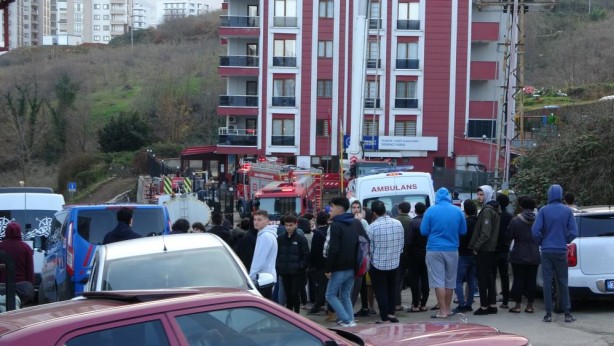 Foto - Öğrenci yurdundaki yangın korkuttu
