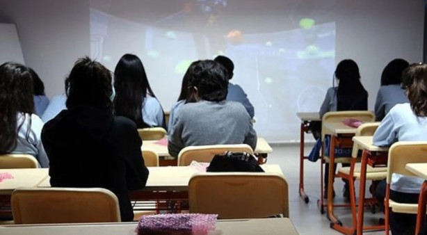 Öğrenciler ders başı yapıyor! Uzmanlardan öğrenci ve velilere tavsiyeler