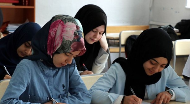 Foto - Öğrenciler ders başı yapıyor! Uzmanlardan öğrenci ve velilere tavsiyeler