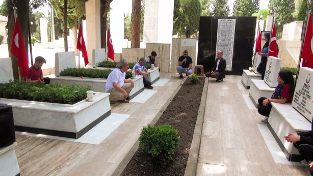 Foto - Öğrenciler Şehitliği ziyaret etti! Değerler eğitimiyle anlamlı buluşma
