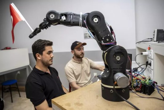 Foto - Öğrencilerden ALS hastalarına umut olacak proje: Yapay zeka tabanlı kol geliştirdiler