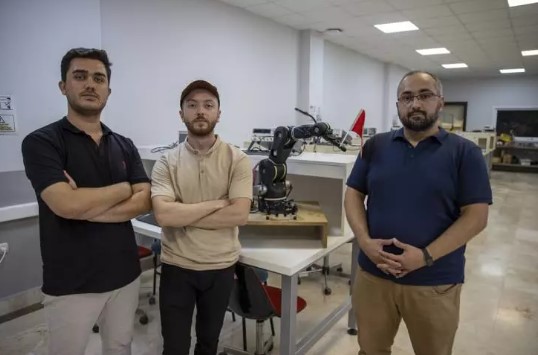 Foto - Öğrencilerden ALS hastalarına umut olacak proje: Yapay zeka tabanlı kol geliştirdiler