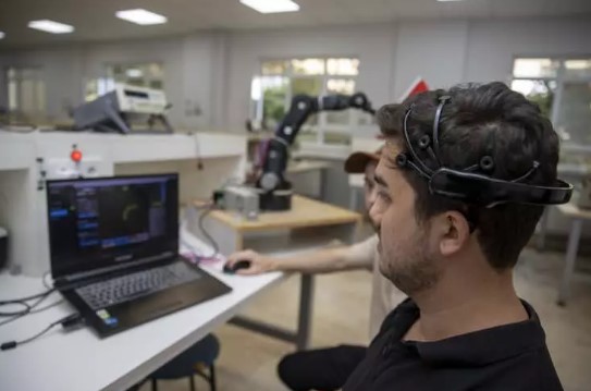 Foto - Öğrencilerden ALS hastalarına umut olacak proje: Yapay zeka tabanlı kol geliştirdiler