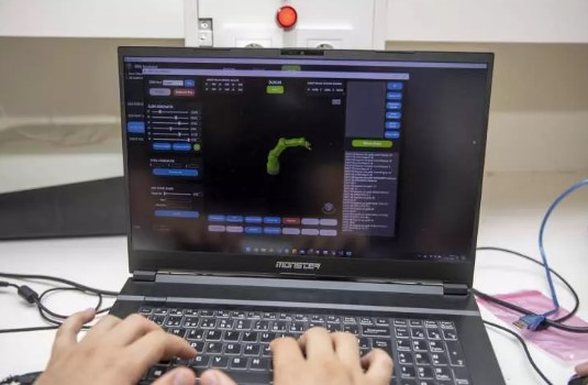 Foto - Öğrencilerden ALS hastalarına umut olacak proje: Yapay zeka tabanlı kol geliştirdiler