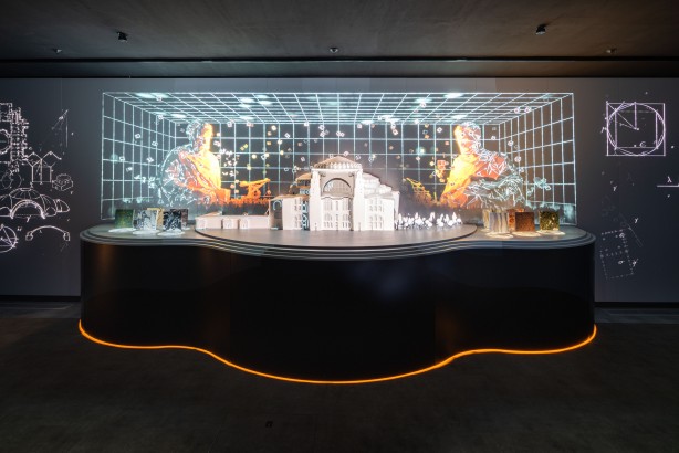 Öğrencilere bayram ve karne hediyesi: Ayasofya ve niceleri…