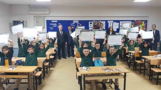 Foto - Öğrencilerin karne heyecanı