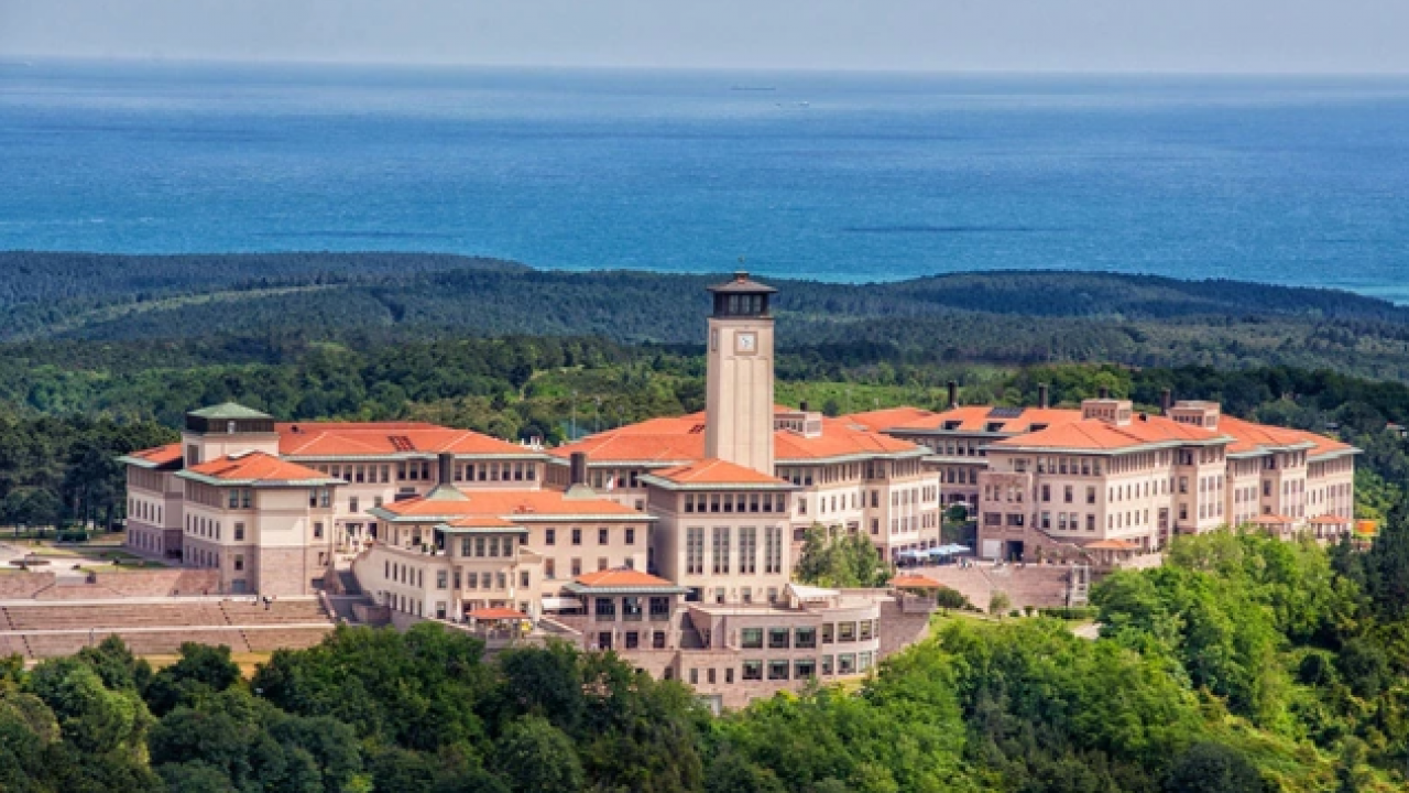 Foto - Öğrenciyiz müşteri değil! Özel üniversitelerde zam oranı yüzde 80’i geçti! Hangi üniversite kaç para?