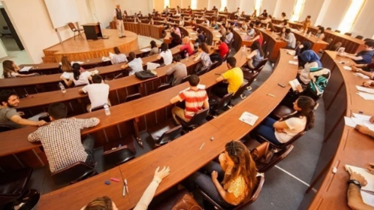 Foto - Öğrenciyiz müşteri değil! Özel üniversitelerde zam oranı yüzde 80’i geçti! Hangi üniversite kaç para?