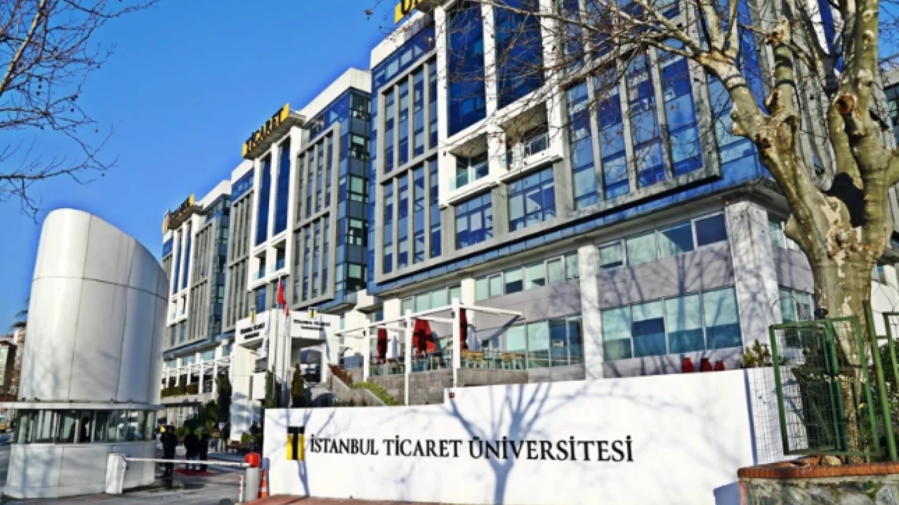 Foto - Öğrenciyiz müşteri değil! Özel üniversitelerde zam oranı yüzde 80’i geçti! Hangi üniversite kaç para?