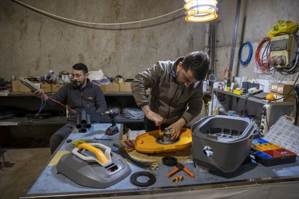 Foto - Öğrenciyken kullandığı makinelerin üreticisi oldu! Şimdi 65 ülkeye peynir ekmek gibi bundan satıyor! Vallahi helal olsun