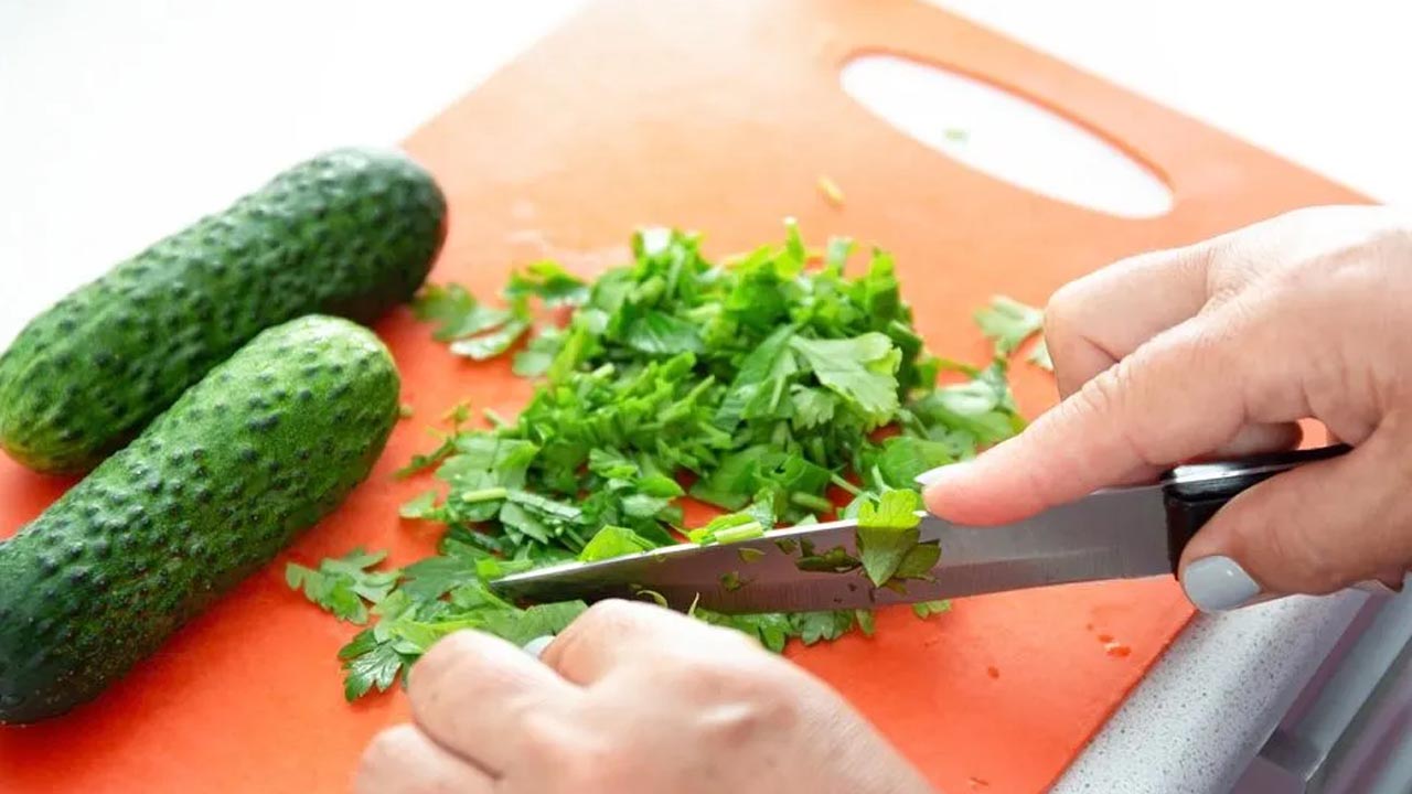 Foto - Öğrendiğinizde çöpe atmak isteyeceksiniz! Doğrama tahtalarındaki sağlığı etkileyen tehdit açıklandı