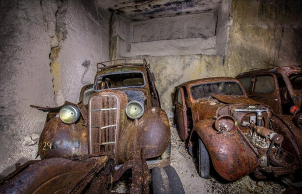 Foto - Öğretmen yer altında servet buldu!