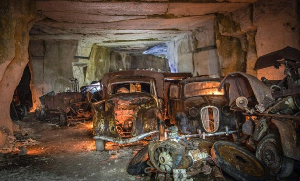 Foto - Öğretmen yer altında servet buldu!