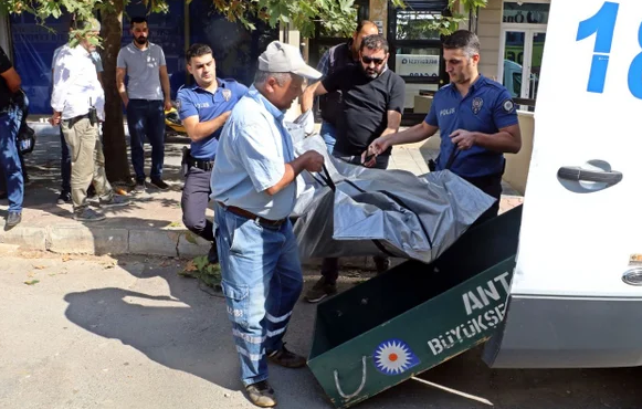 Foto - Öğretmenin evinde şüpheli ölüm! Öğrencinin üstü çıplak ve...