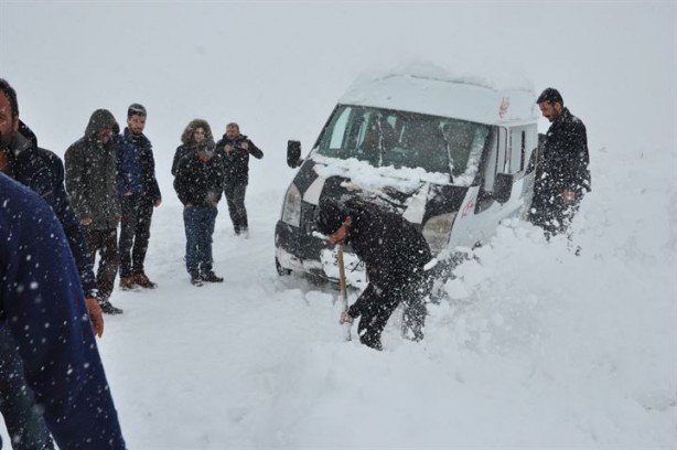 Foto - Öğretmenler Hakkari'de ölümle burun buruna geldi