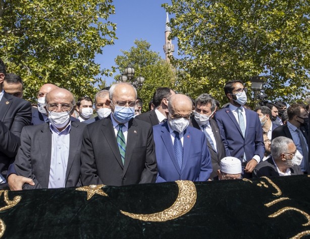 Foto - Oğuzhan Asiltürk'ün cenaze namazı Hacıbayram Camisi'nde kılındı