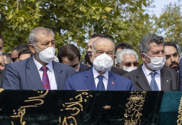 Foto - Oğuzhan Asiltürk'ün cenaze namazı Hacıbayram Camisi'nde kılındı