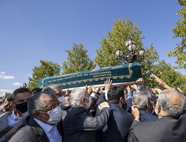Foto - Oğuzhan Asiltürk'ün cenaze namazı Hacıbayram Camisi'nde kılındı