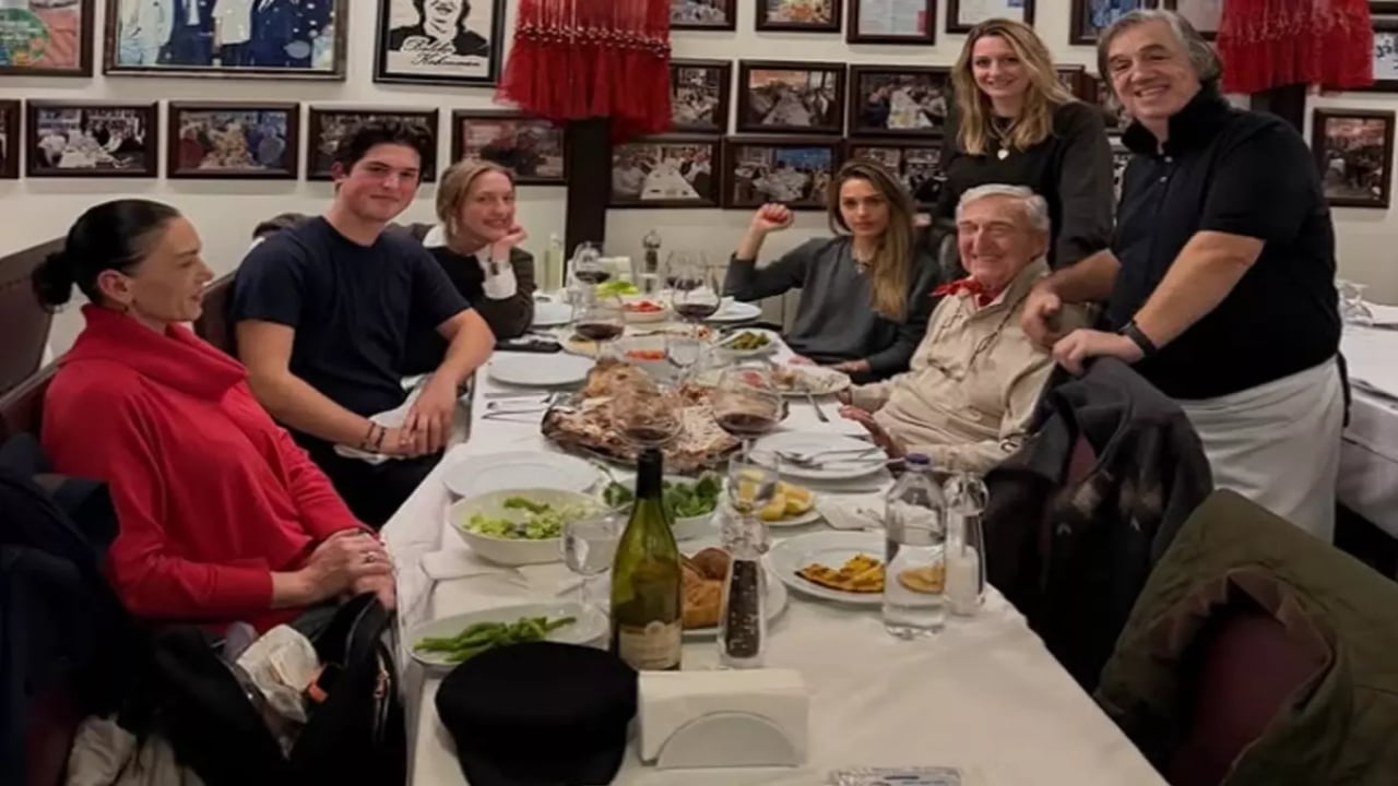 Ohhh, suyundan da koy! Rahmi Koç’un, torunlarıyla gittiği balıkçının fiyatları olay oldu