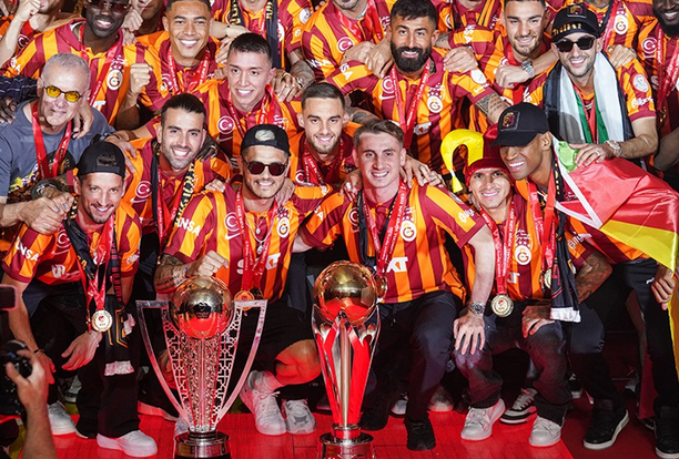 Okan Buruk, 3 futbolcunun takımdan ayrılmasını asla istemiyor: İsimleri ortaya çıktı